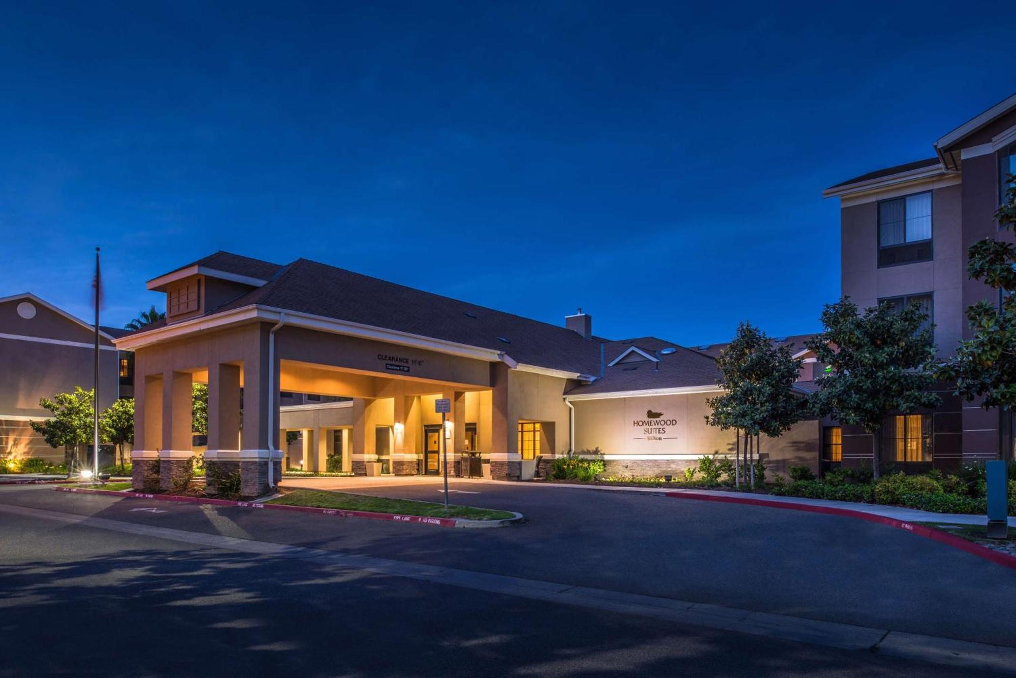 Homewood Suites By Hilton Fresno Exterior photo